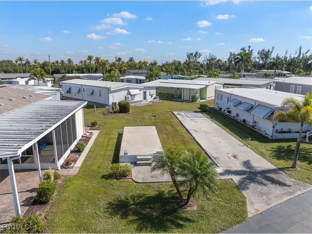 270 Yorkshire Avenue Fort Myers FL 33908 2025020937 image2