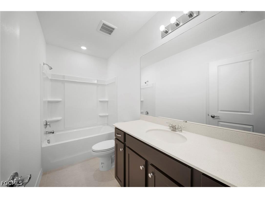 270 Silent Lake Drive Lehigh Acres FL 33936 2026018351 image19