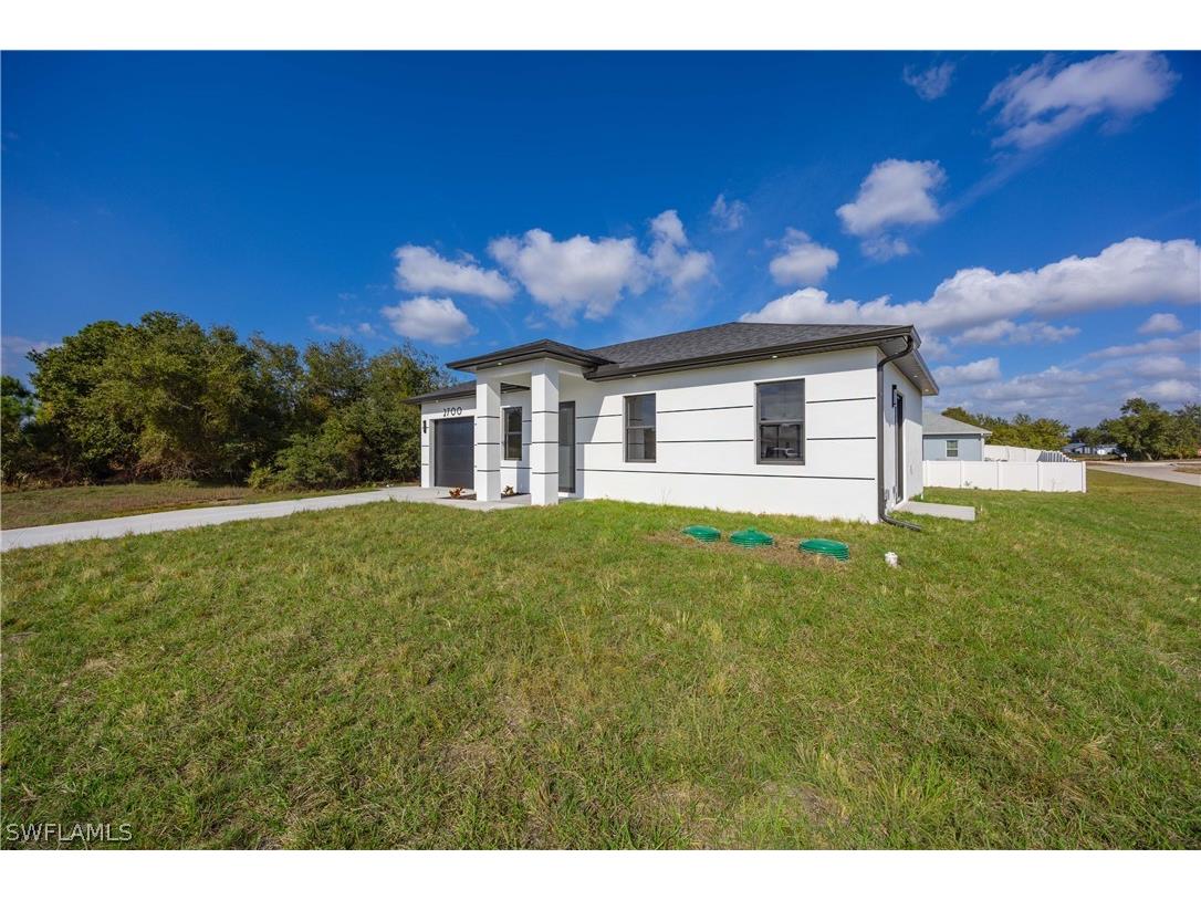 2700 49th Street SW Lehigh Acres FL 33976 226012297 image2