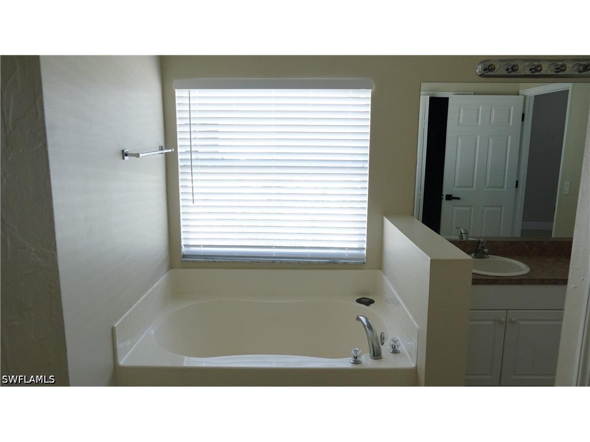  Cape Coral FL 33993 226019297 image10