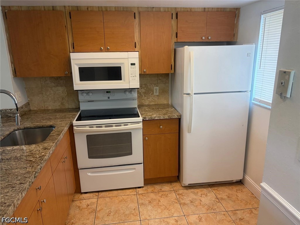 2700 Park Windsor Drive #713 Fort Myers FL 33901 2026024488 image2