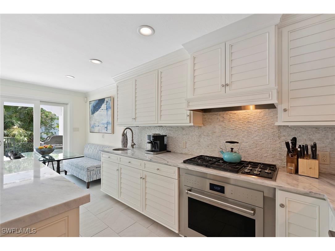 2700 Treasure Lane Naples FL 34102 225072204 image14