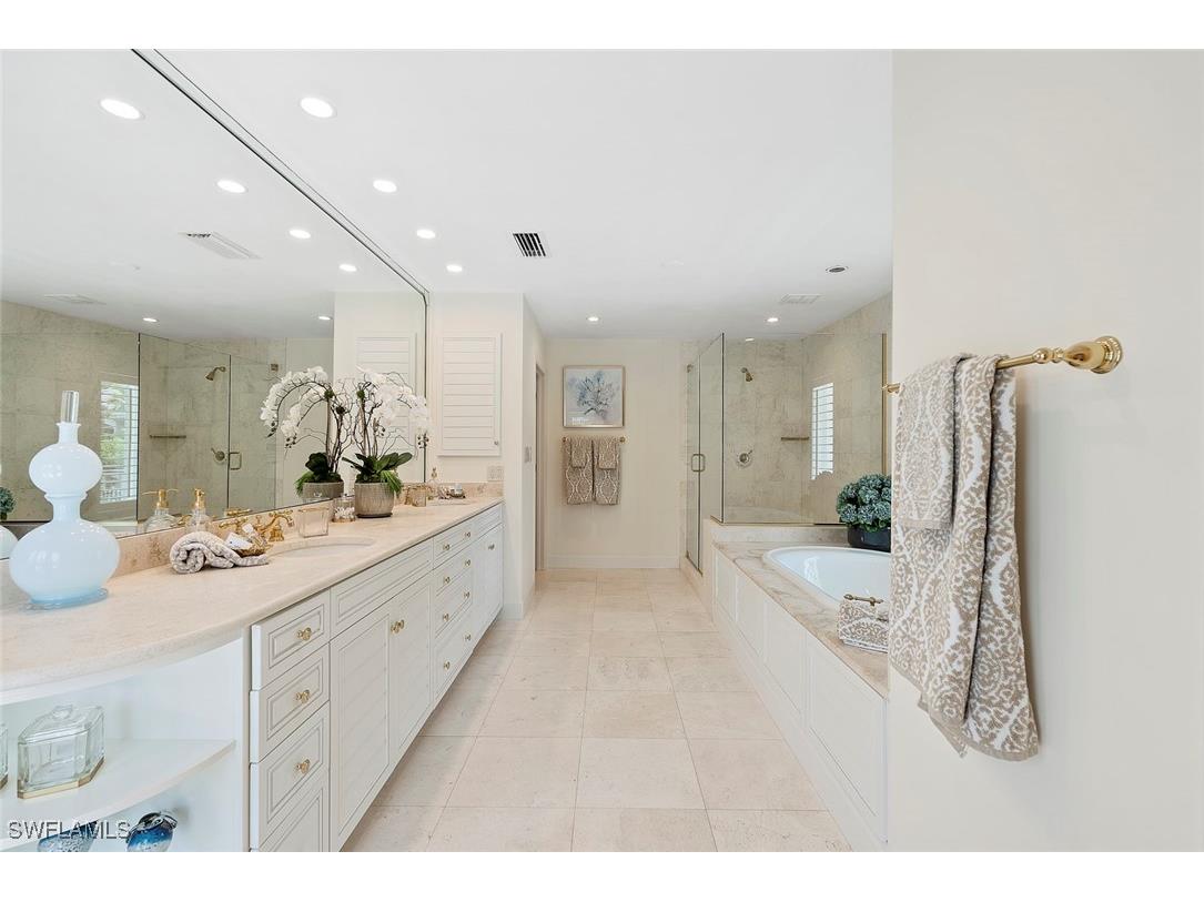 2700 Treasure Lane Naples FL 34102 225072204 image22