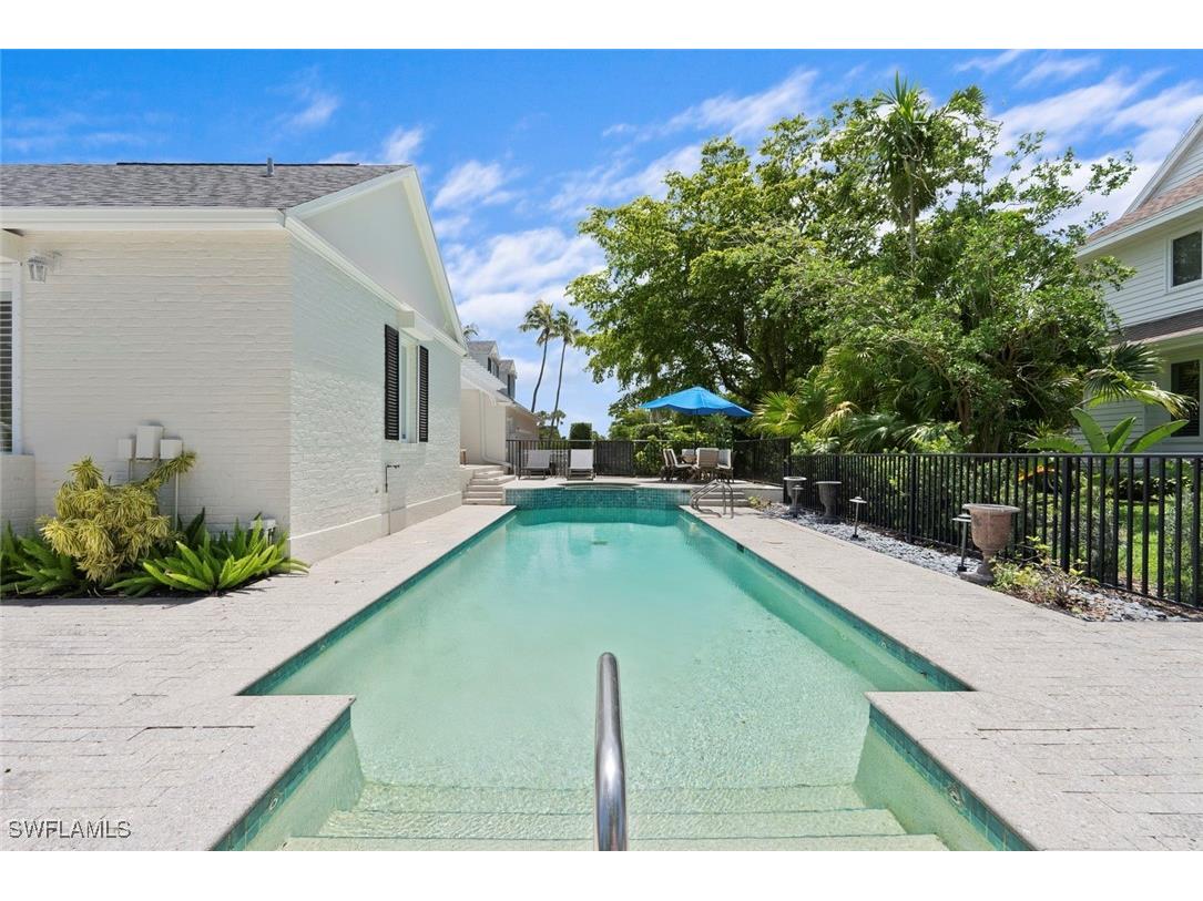 2700 Treasure Lane Naples FL 34102 225072204 image39