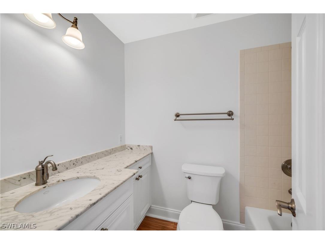 27008 Oakwood Lake Drive Bonita Springs FL 34134 226007145 image13