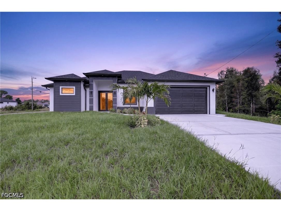 2701 28th Street SW Lehigh Acres FL 33976 2026029775 image1