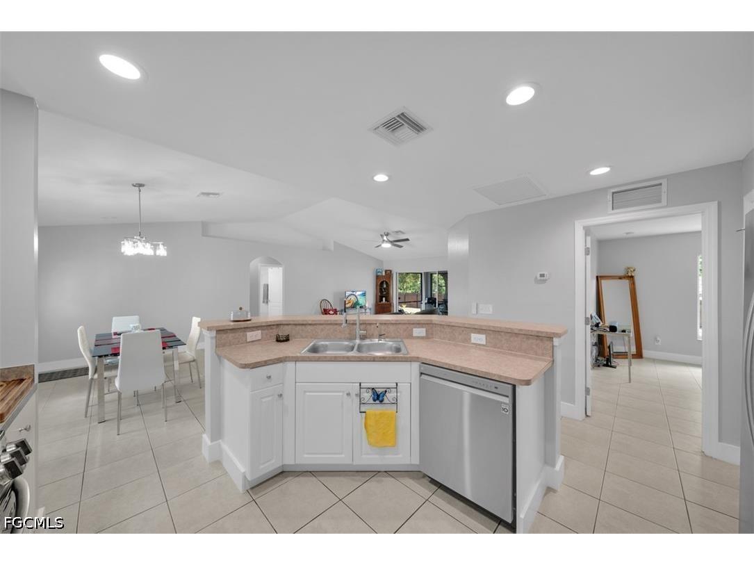 2701 8th Street SW Lehigh Acres FL 33976 2026013320 image11