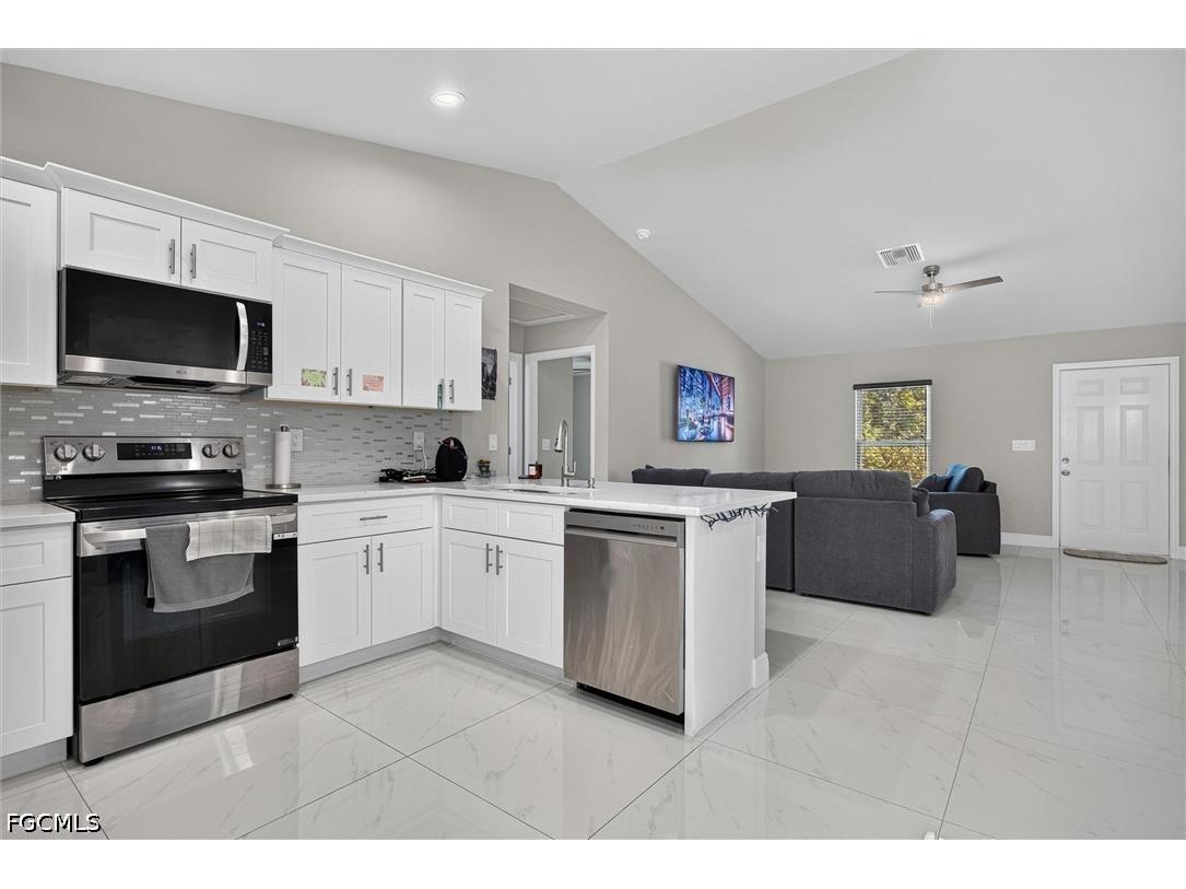 2701 Darlene Place Lehigh Acres FL 33971 2026026364 image4