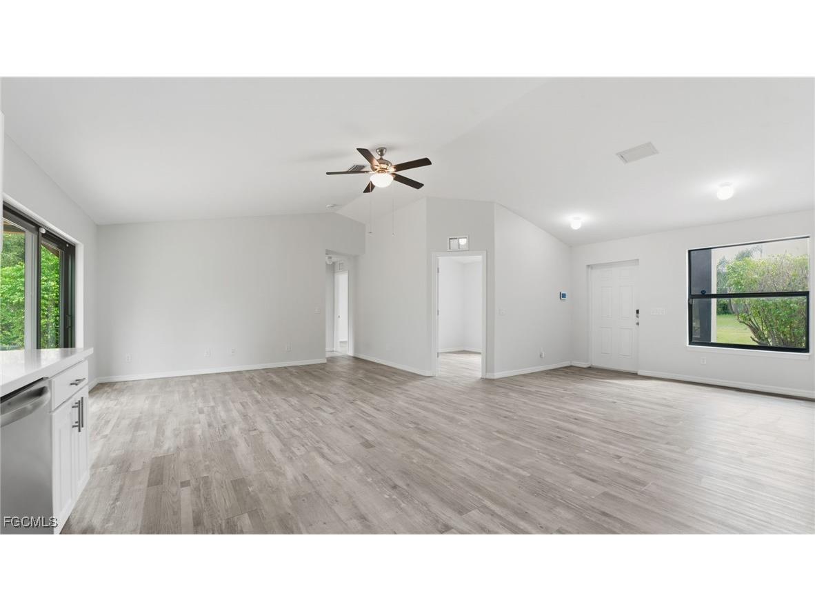 2701 E 18th Street Lehigh Acres FL 33972 2025015307 image8