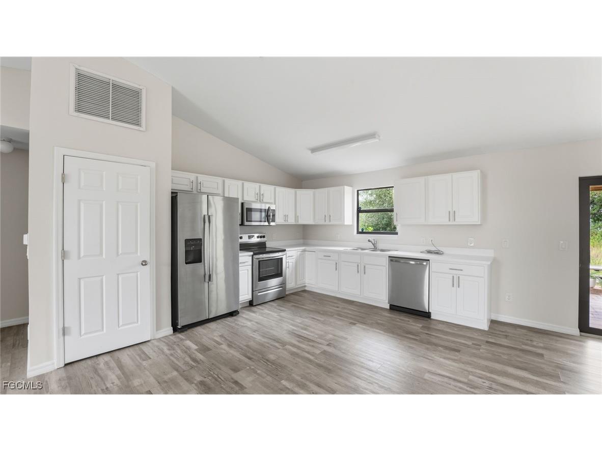 2701 E 18th Street Lehigh Acres FL 33972 2025023015 image6