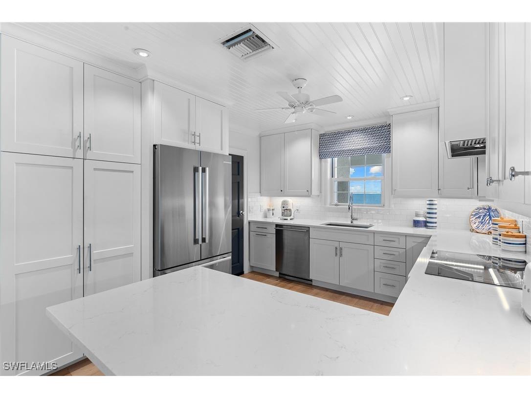 2701 Gulf Shore Boulevard N #4 Naples FL 34103 226004607 image12