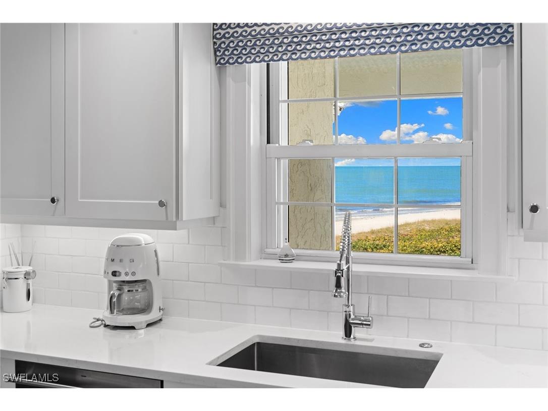 2701 Gulf Shore Boulevard N #4 Naples FL 34103 226004607 image16