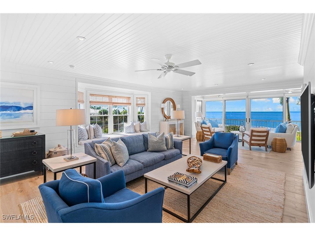 2701 Gulf Shore Boulevard N #4 Naples FL 34103 226004607 image2