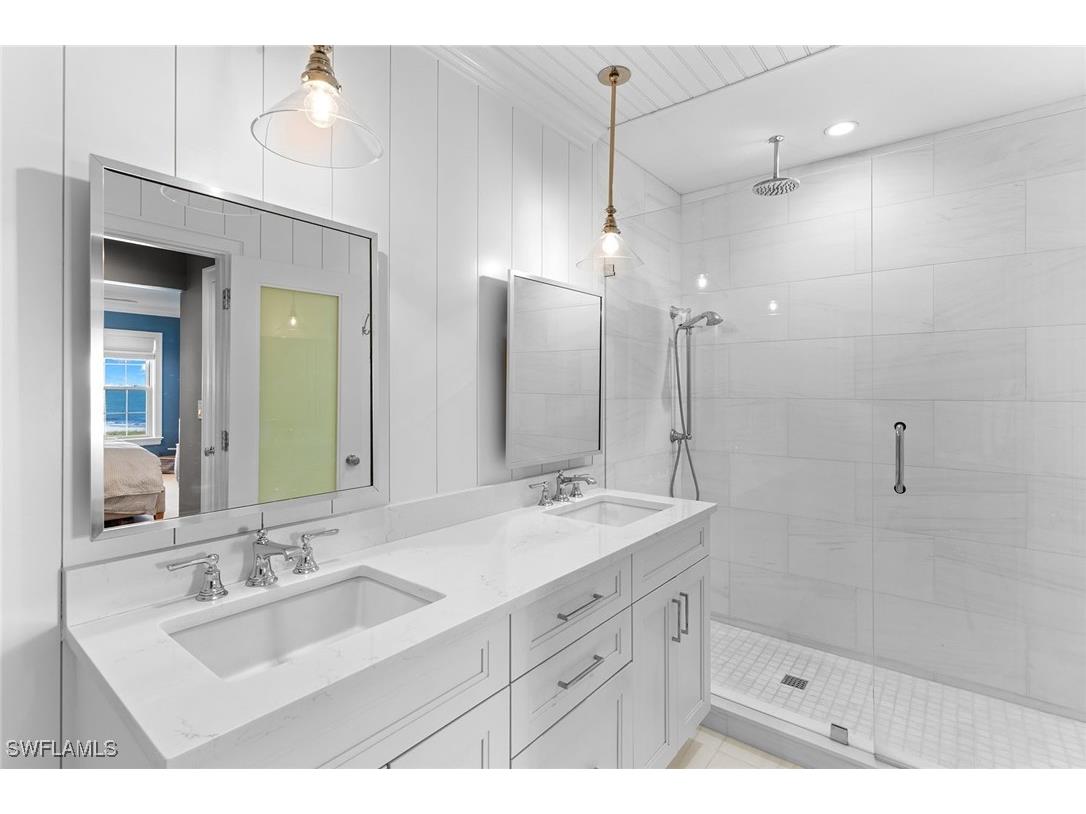 2701 Gulf Shore Boulevard N #4 Naples FL 34103 226004607 image20