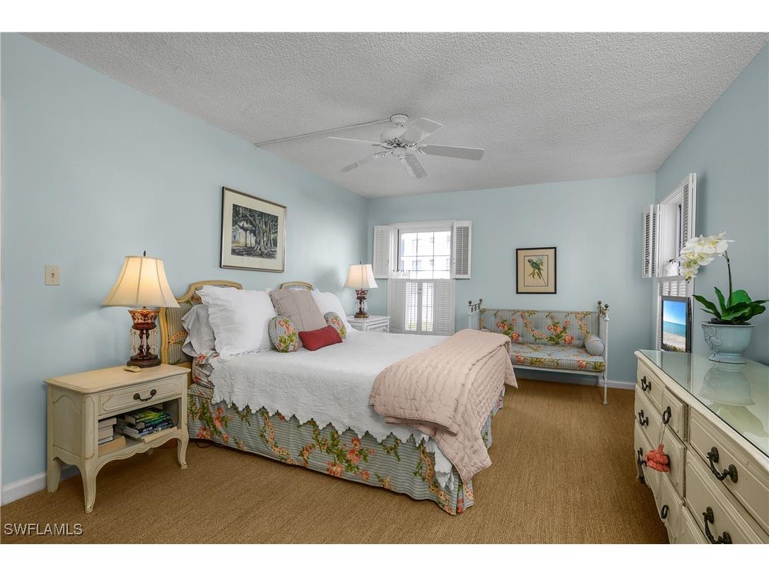 2701 Gulf Shore Boulevard N #5 Naples FL 34103 225082646 image15