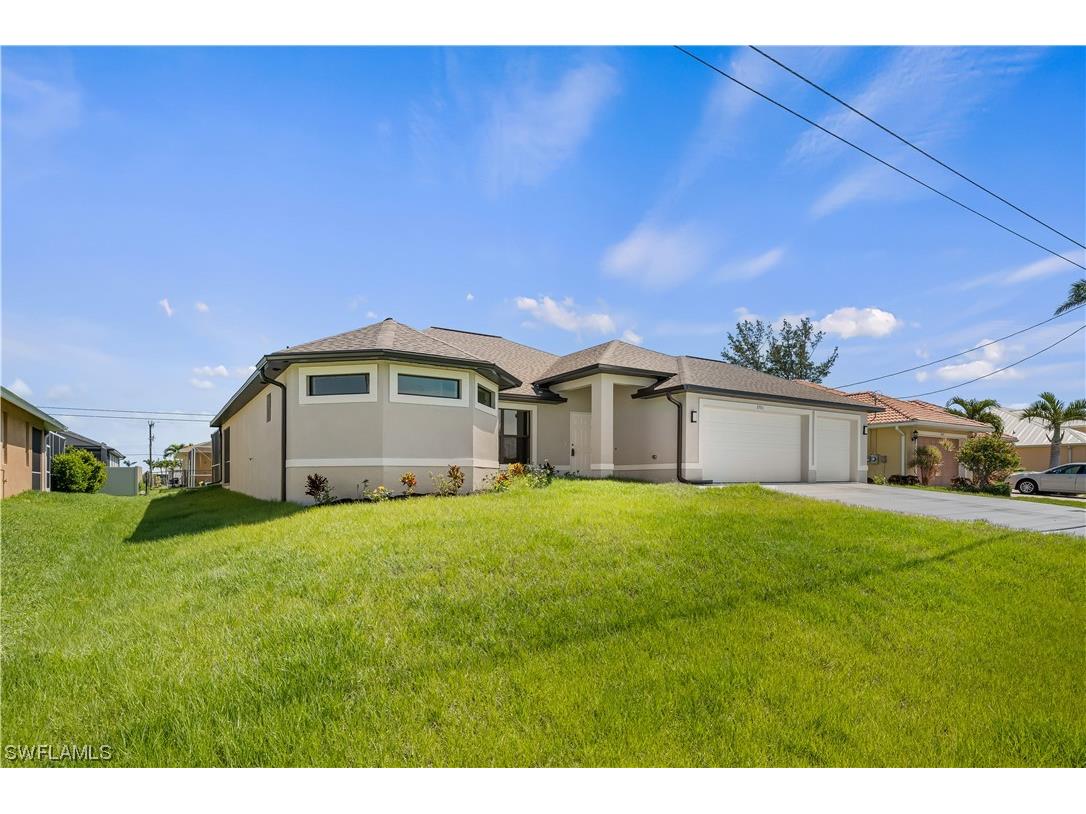 2701 SW 32nd Lane Cape Coral FL 33914 223077171 image1