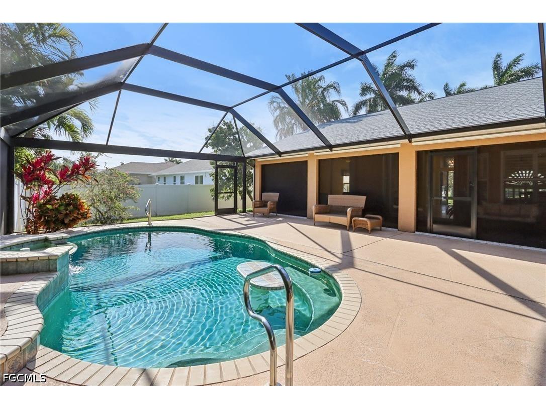 2701 SW 37th Terrace Cape Coral FL 33914 2026019350 image2