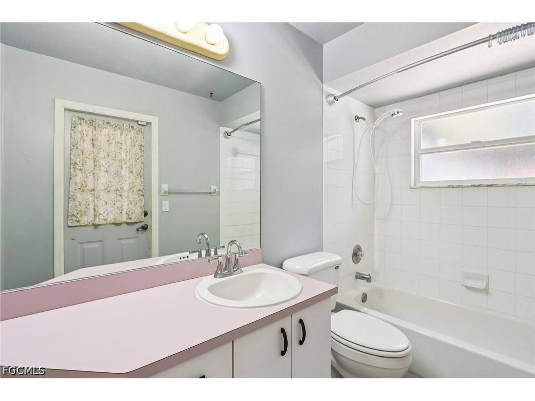 2701 SW 37th Terrace Cape Coral FL 33914 2026019350 image22