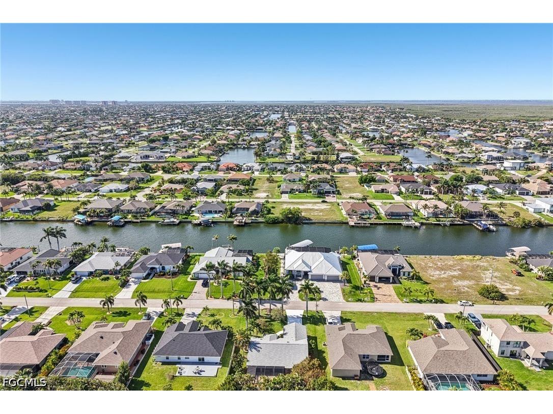2701 SW 37th Terrace Cape Coral FL 33914 2026019350 image36