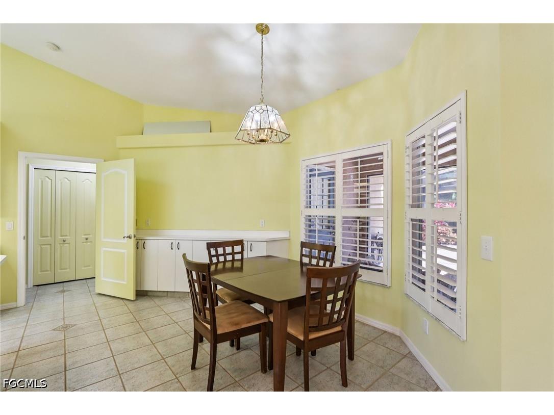 2701 SW 37th Terrace Cape Coral FL 33914 2026019350 image8