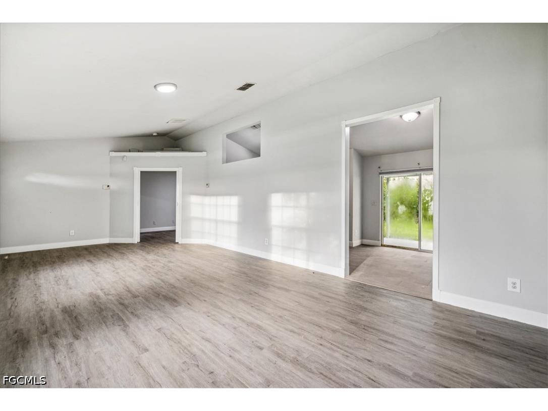 2701 SW 8th Court Cape Coral FL 33914 2026025765 image3