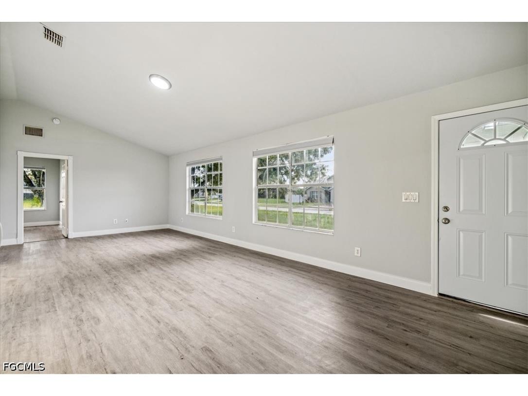 2701 SW 8th Court Cape Coral FL 33914 2026025765 image5