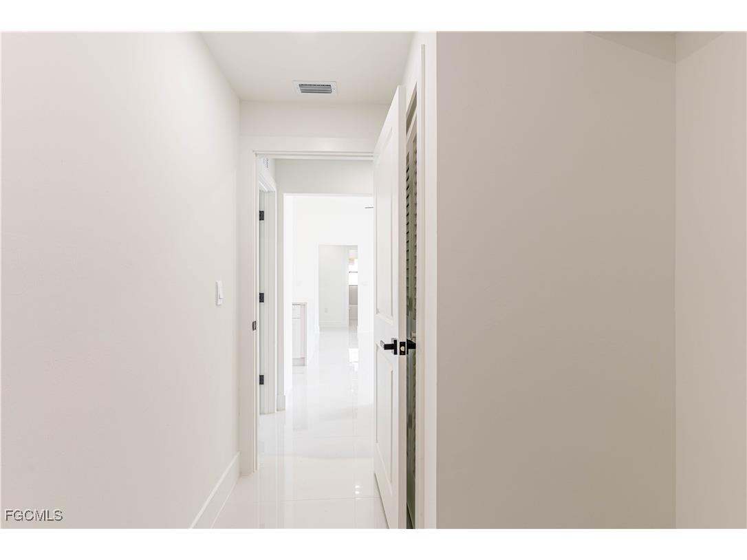 2702 49th Street W Lehigh Acres FL 33971 2025014515 image31