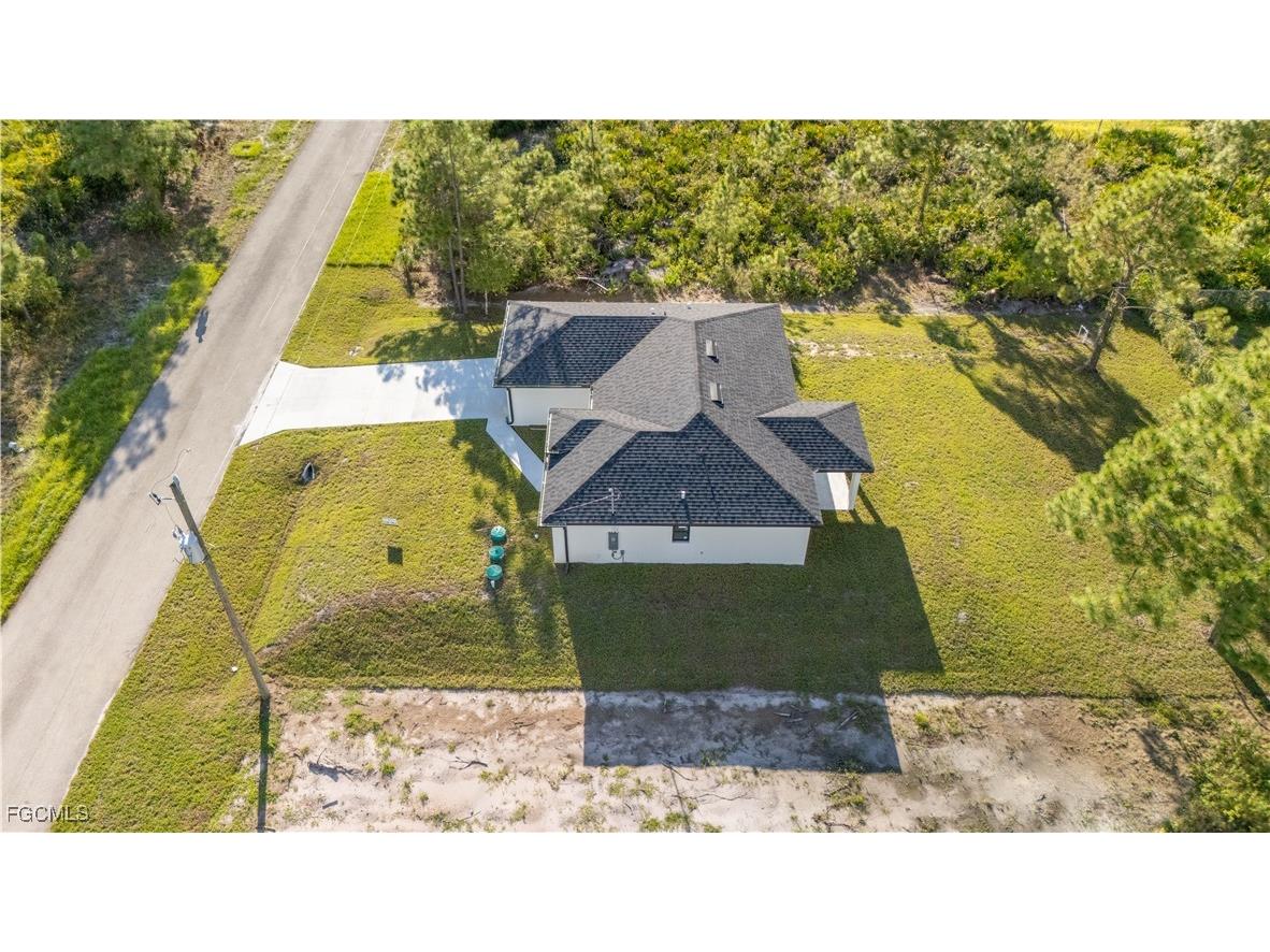 2702 49th Street W Lehigh Acres FL 33971 2025014515 image5