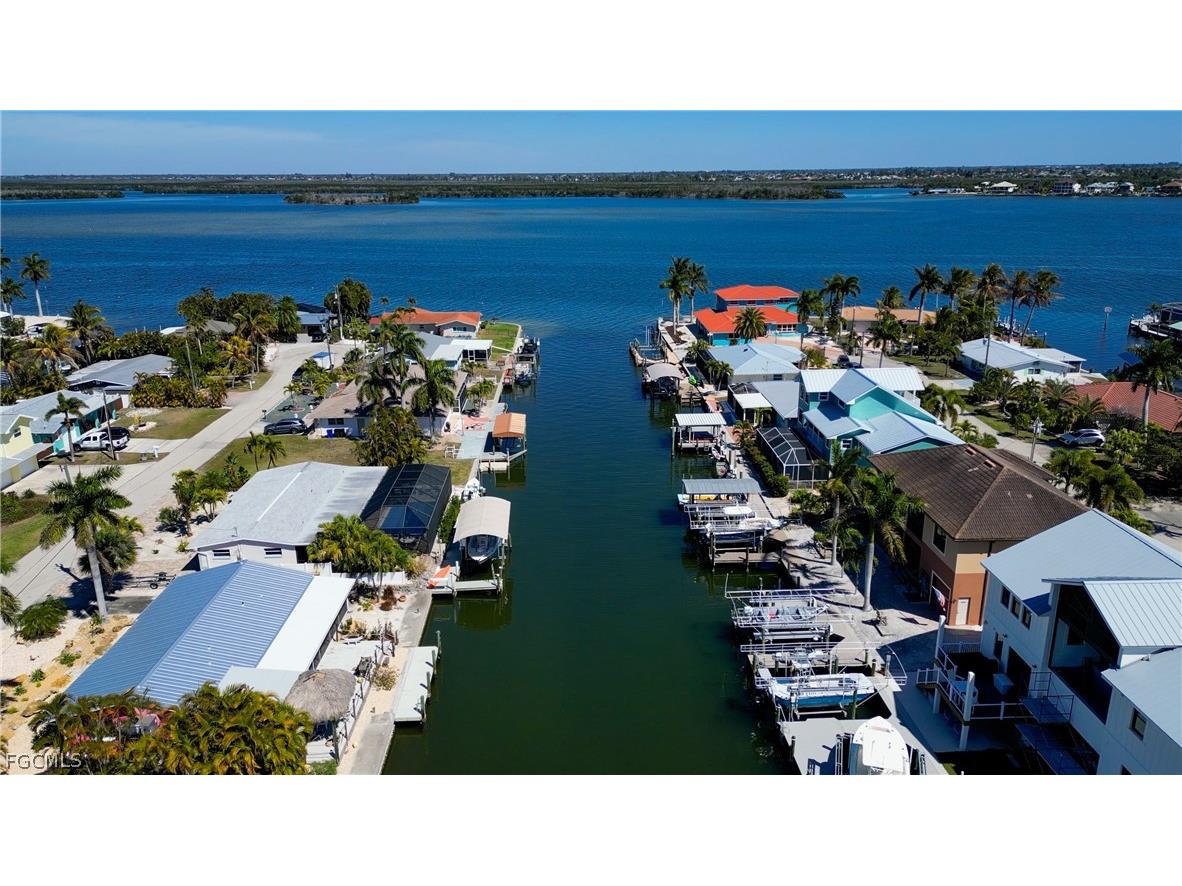 2702 Bruce Street Matlacha FL 33993 2026010053 image7