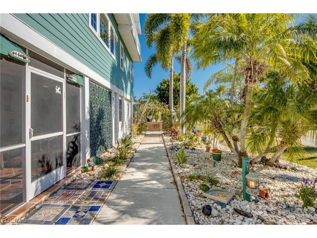2702 Bruce Street Matlacha FL 33993 2026010053 image8