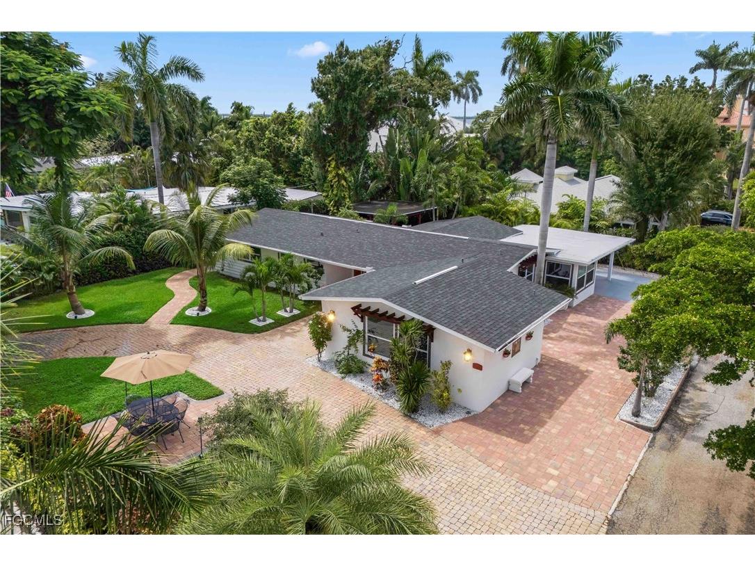 2702 Mcgregor Boulevard Fort Myers FL 33901 2025009932 image1