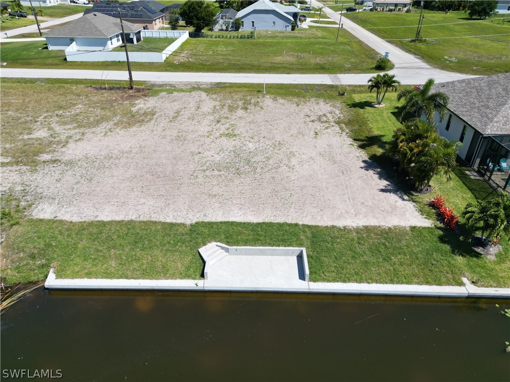 2702 NW 1st Terrace Cape Coral FL 33993 224032766 image1