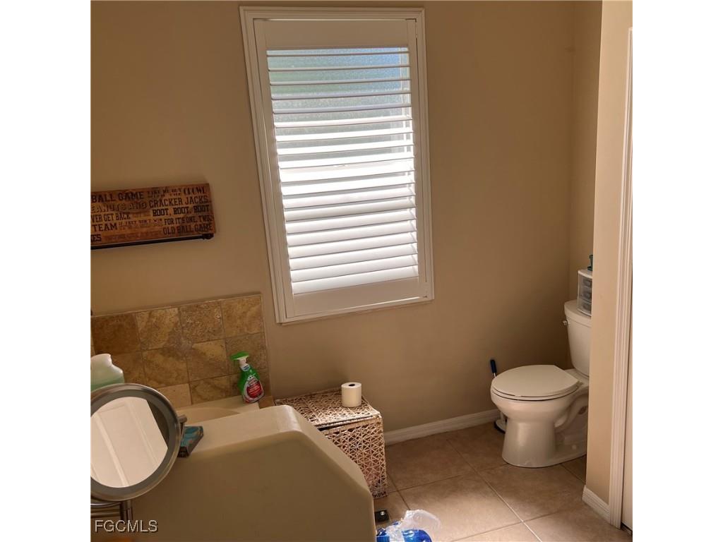 2702 Nature Pointe Loop Fort Myers FL 33905 2025018340 image18