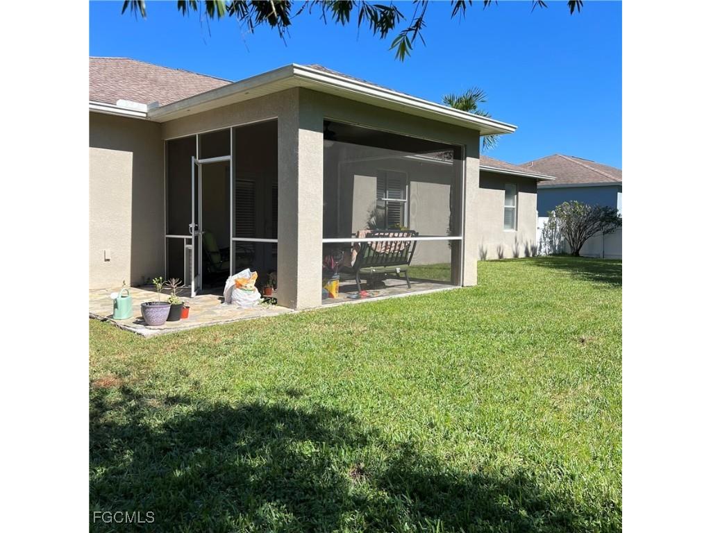 2702 Nature Pointe Loop Fort Myers FL 33905 2025018340 image7