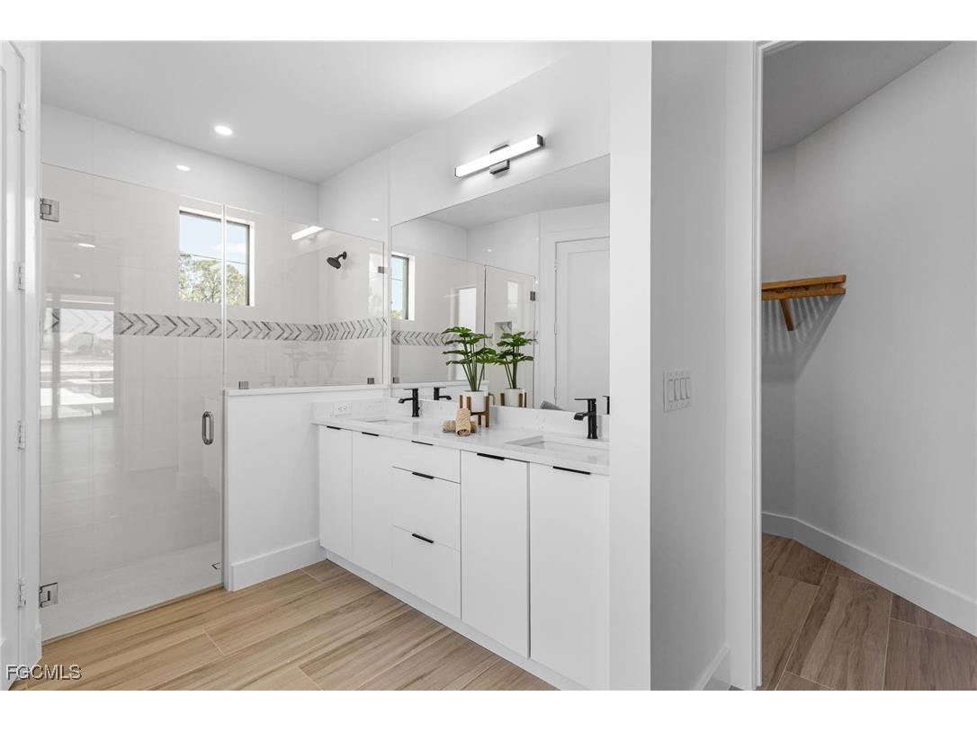 2702 Old Burnt Store Road N Cape Coral FL 33993 2025018141 image27