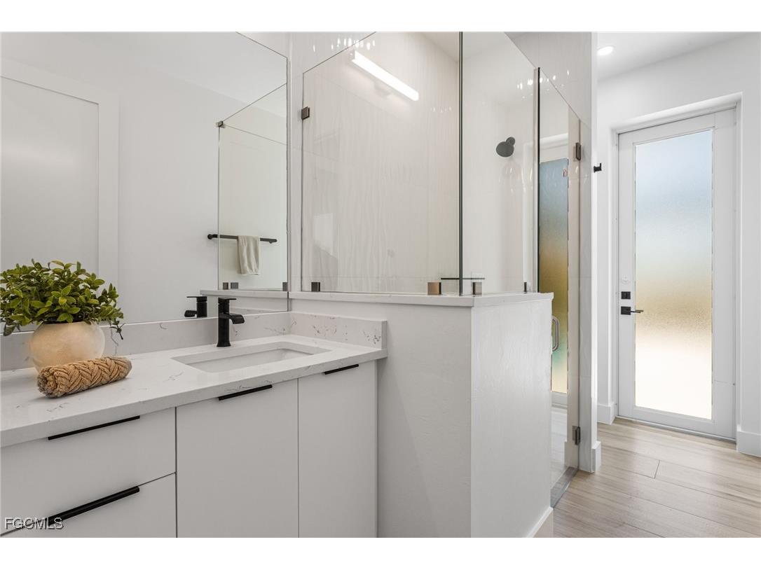 2702 Old Burnt Store Road N Cape Coral FL 33993 2025018141 image33