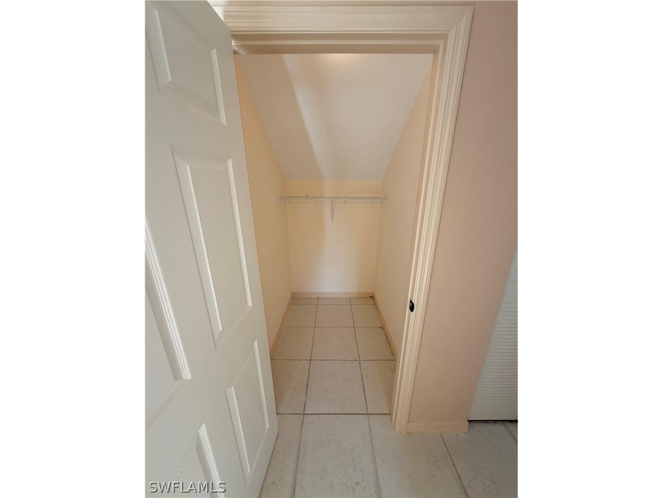 27021 Oakwood Lake Drive #101 Bonita Springs FL 34134 226010820 image16