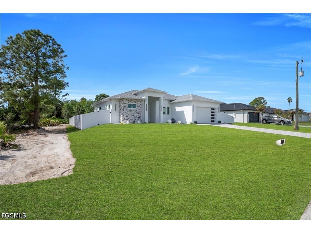 2703 34th Street SW Lehigh Acres FL 33976 2026018072 image7
