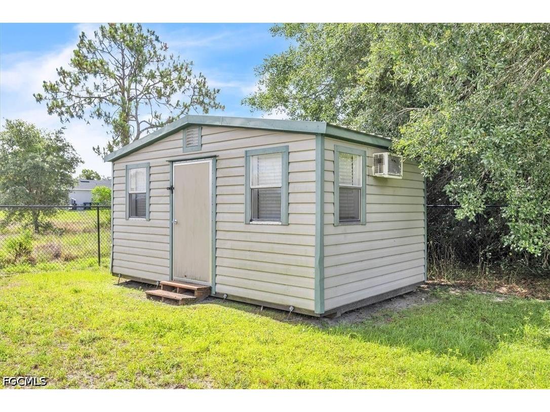 2703 38th Street SW Lehigh Acres FL 33976 2026023125 image45