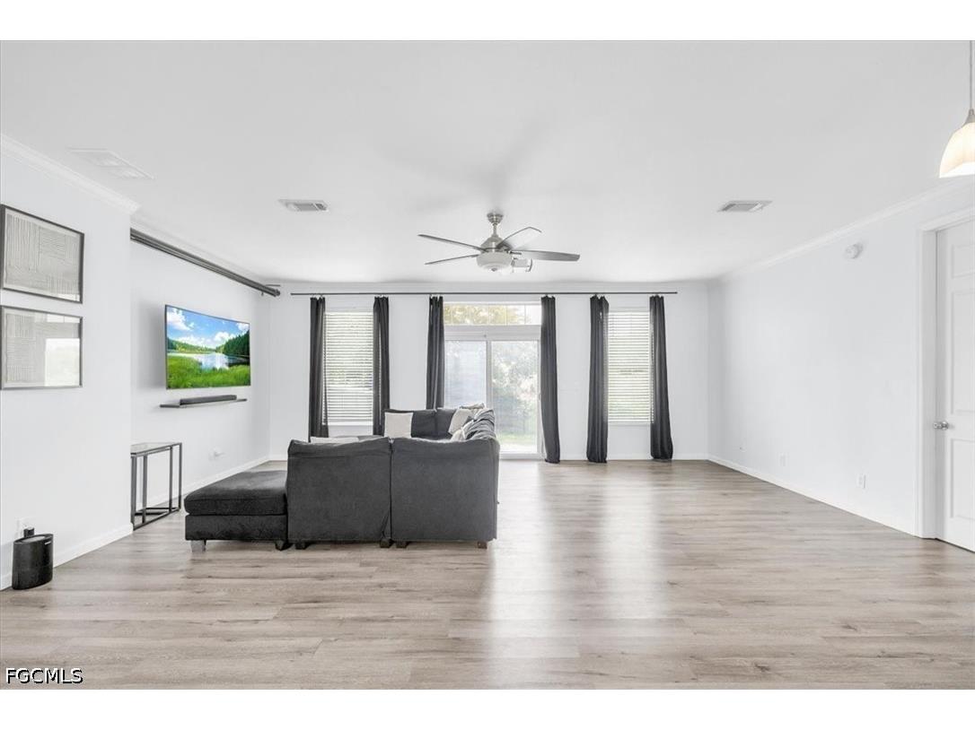 2703 38th Street SW Lehigh Acres FL 33976 2026023125 image9
