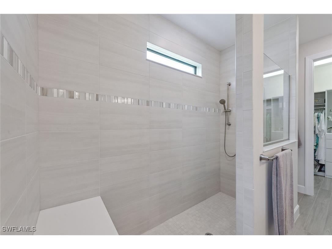 2703 Aviamar Circle Naples FL 34114 225055243 image20