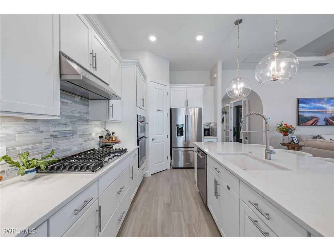 2703 Aviamar Circle Naples FL 34114 225055243 image3