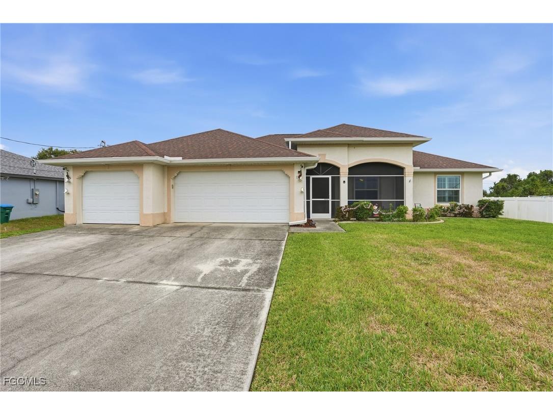 2703 NE Juanita Place Cape Coral FL 33909 2025024089 image1