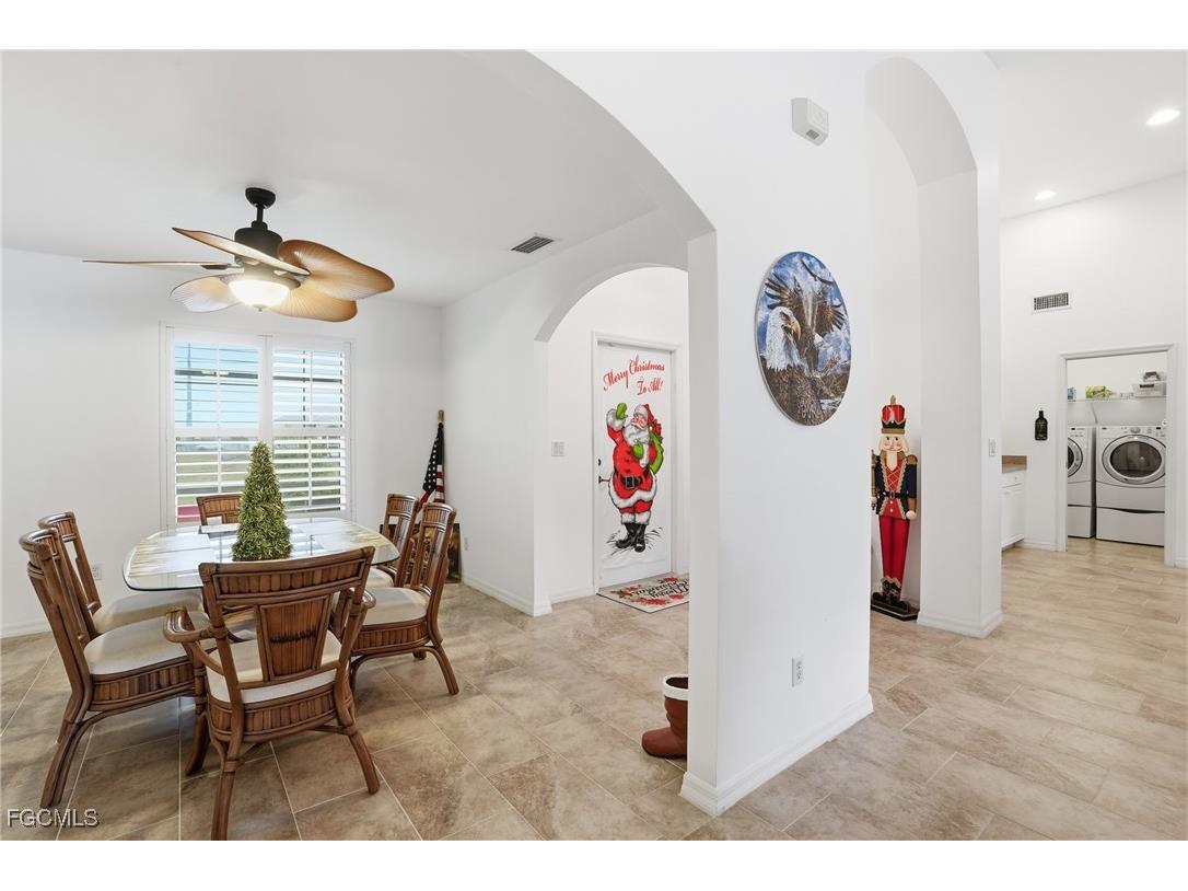 2703 NE Juanita Place Cape Coral FL 33909 2025024089 image15