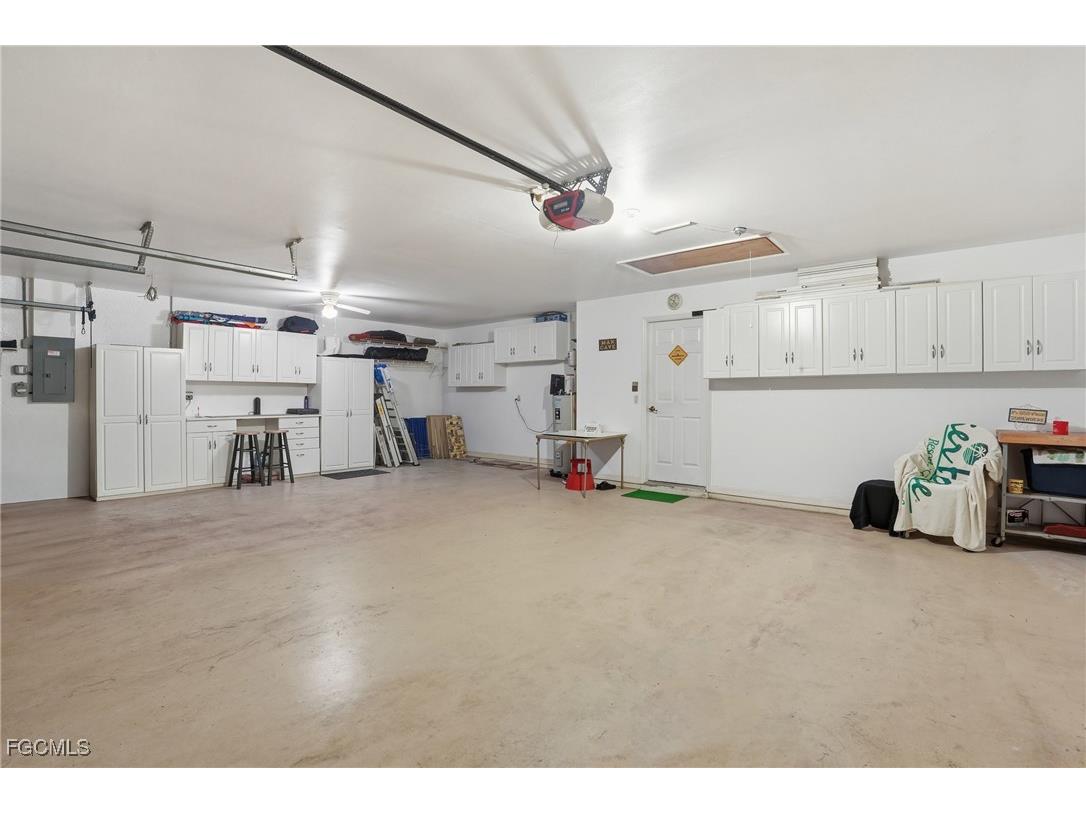 2703 NE Juanita Place Cape Coral FL 33909 2025024089 image32