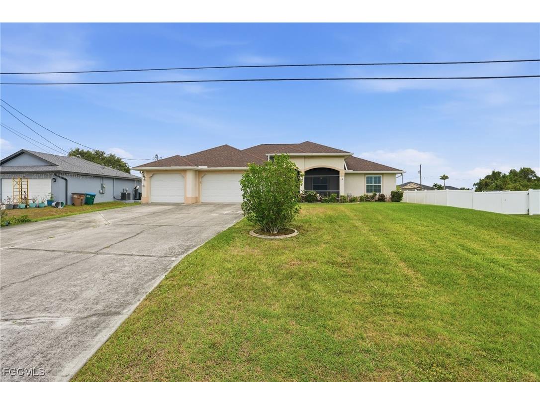 2703 NE Juanita Place Cape Coral FL 33909 2025024089 image43