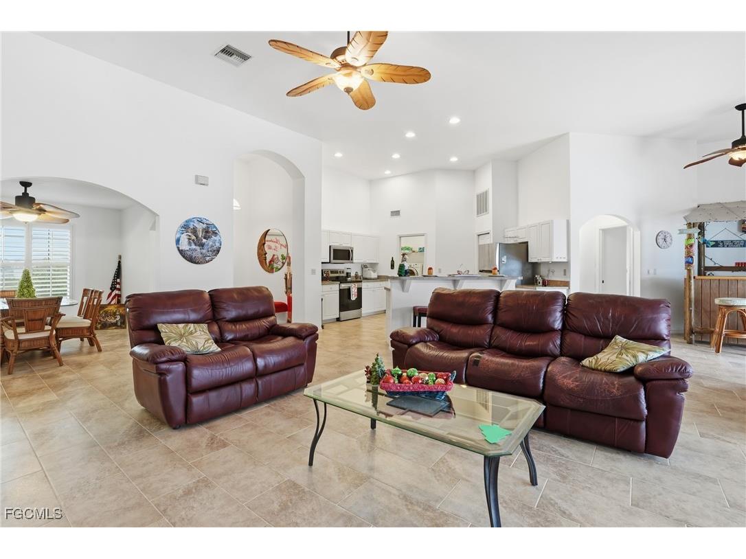 2703 NE Juanita Place Cape Coral FL 33909 2025024089 image7