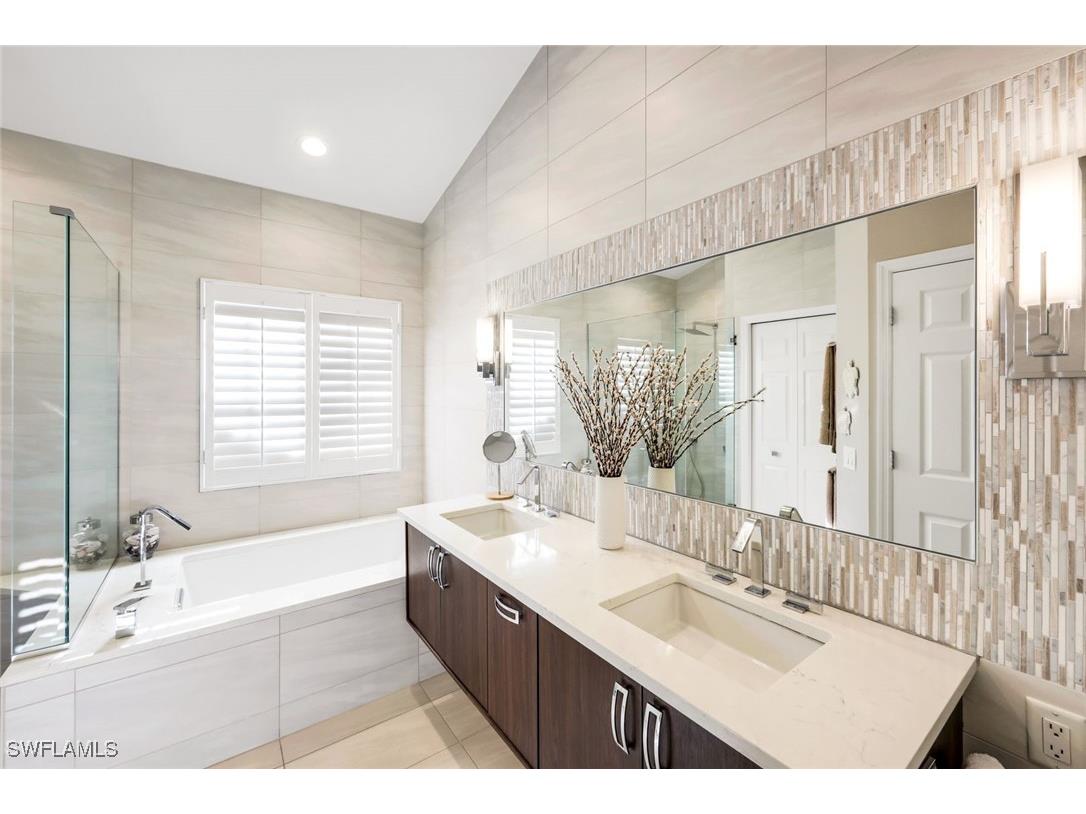 27030 Lake Harbor Court #202 Bonita Springs FL 34134 226002098 image18
