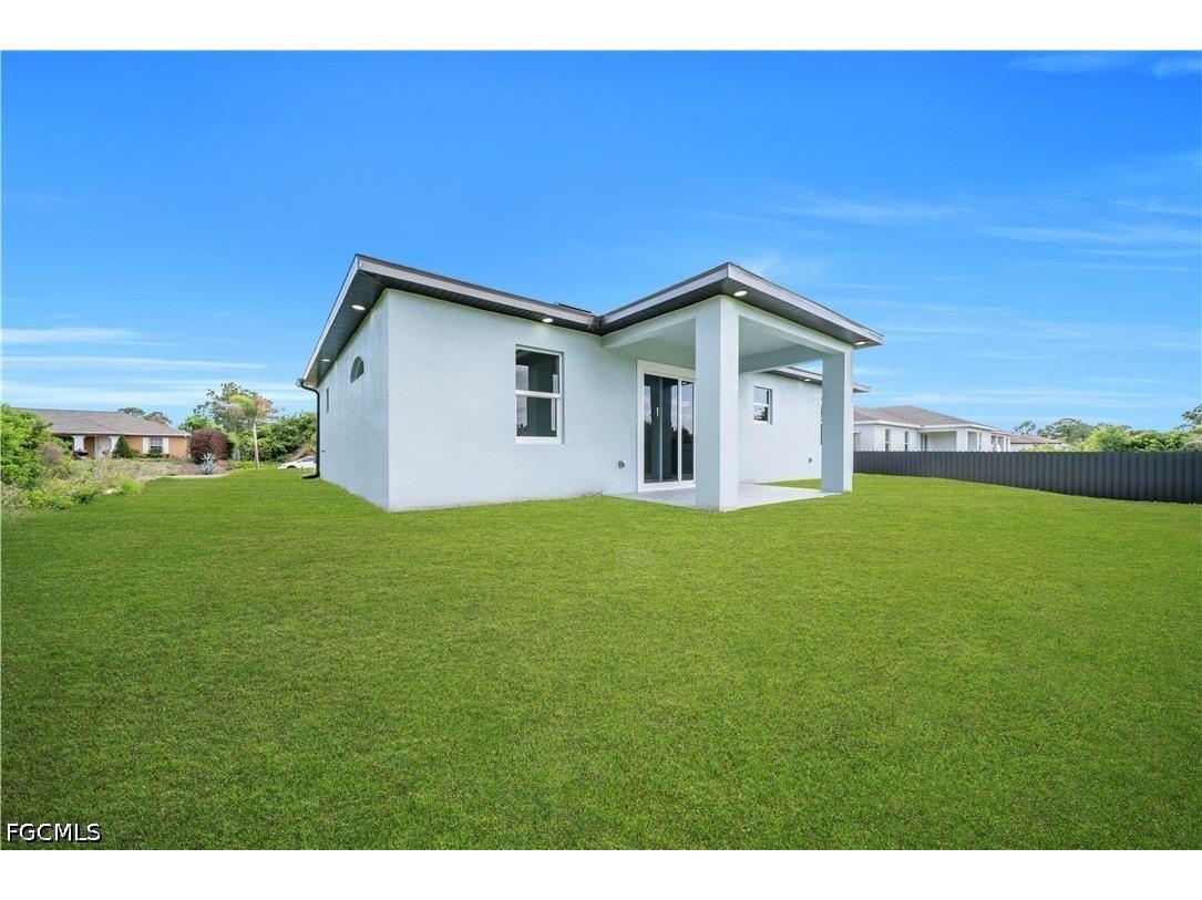 2704 15th Street SW Lehigh Acres FL 33976 2026017181 image8
