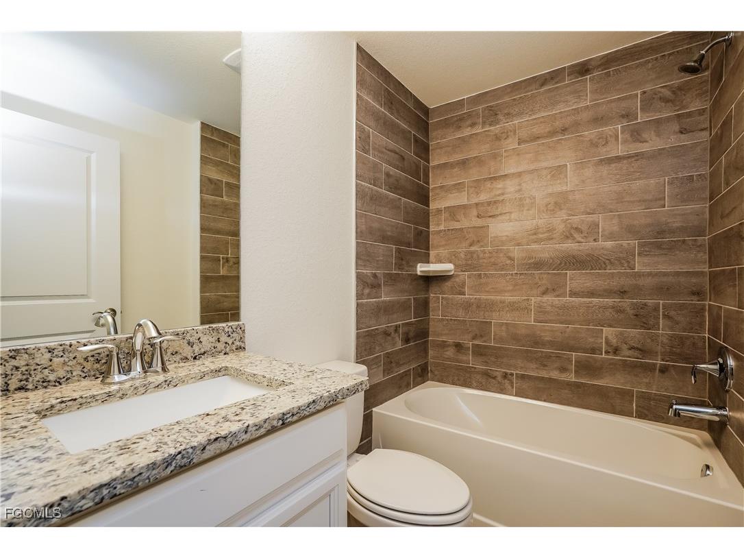 2704 23rd Street W Lehigh Acres FL 33971 2025012307 image9